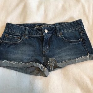 AE cuffed short shorts